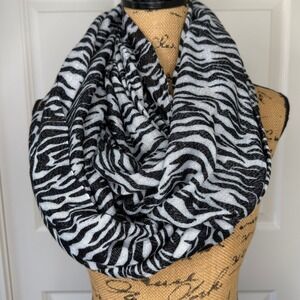 Betsey Johnson Zebra Print Infinity Scarf Metallic Lightweight EUC